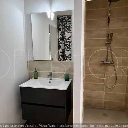 Off Shore Daire Le Porge